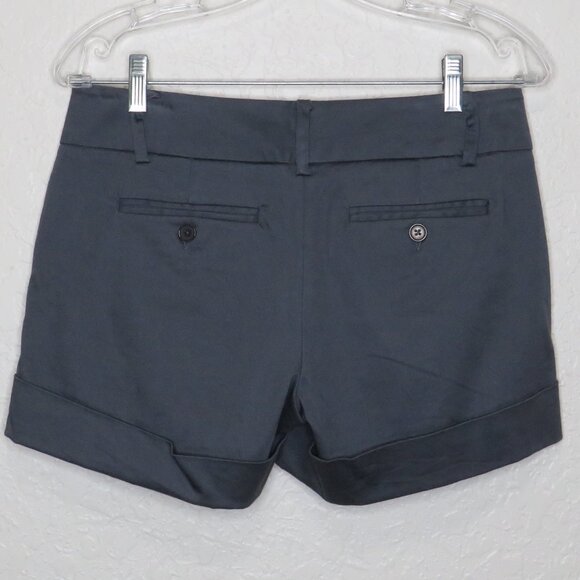 New York & Company* Women's 2" Belt Loop Multipocketed Gray Chino Shorts~ Size 2 - Picture 2 of 10